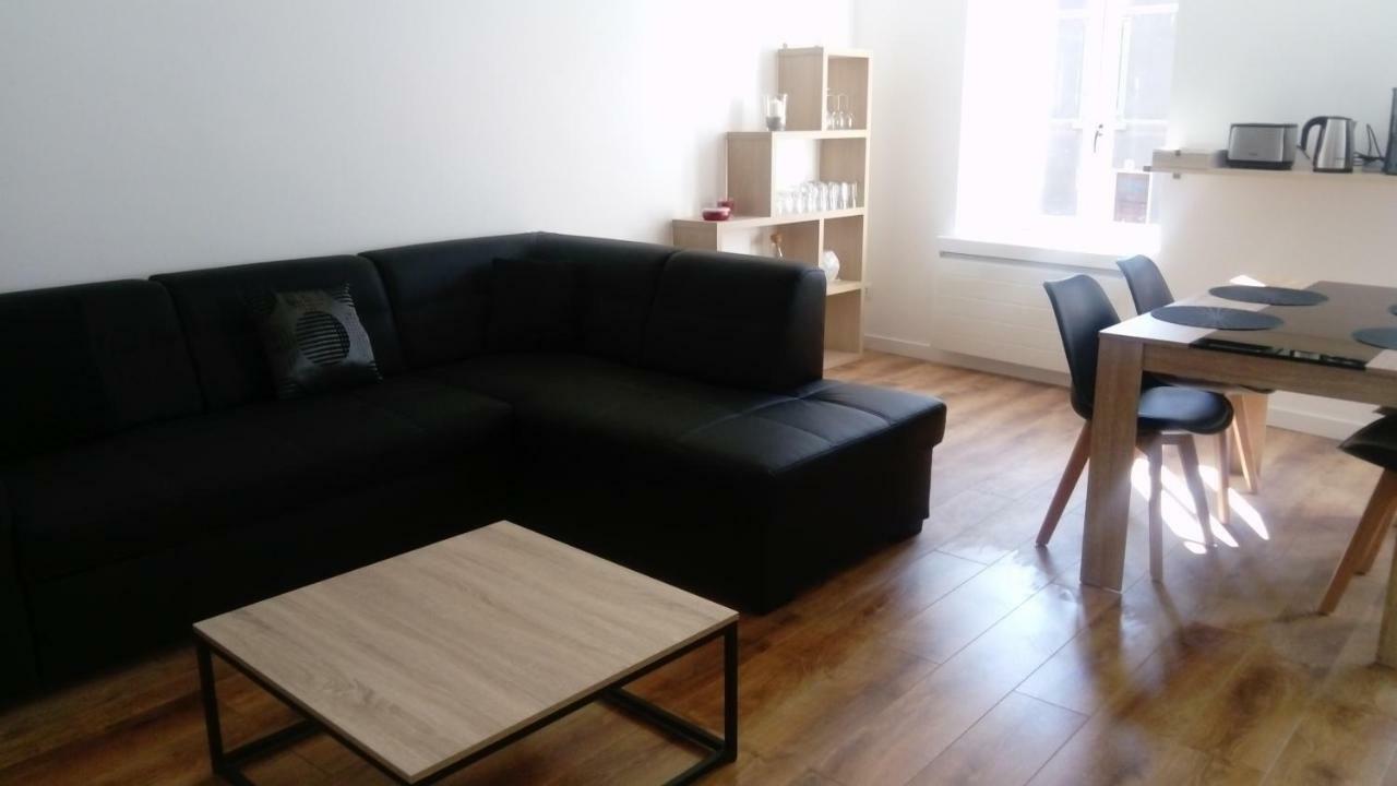 Gite Les 3 Tours 1E Etage Carcassonne Exterior photo